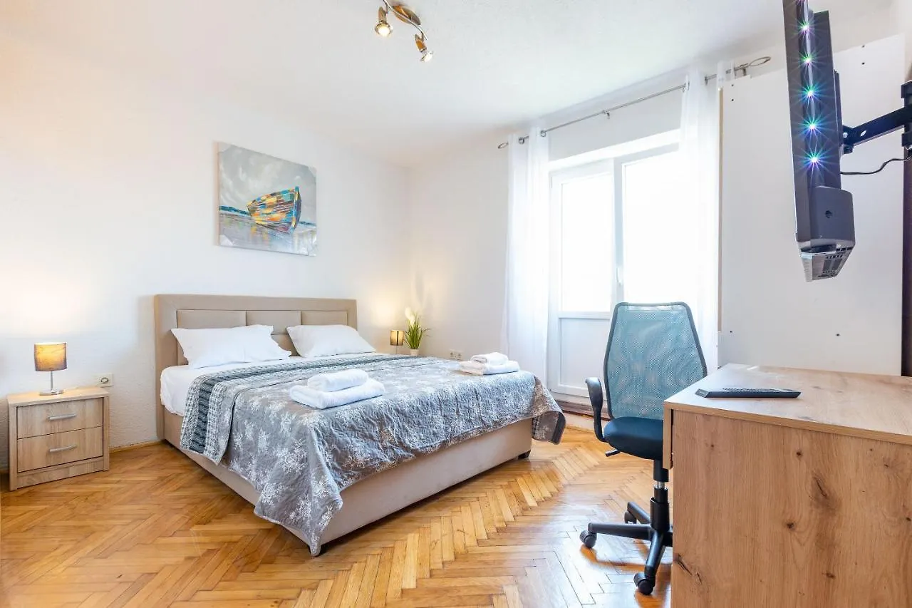 Bobo Central 2Br Apartment Zadar Kroatien