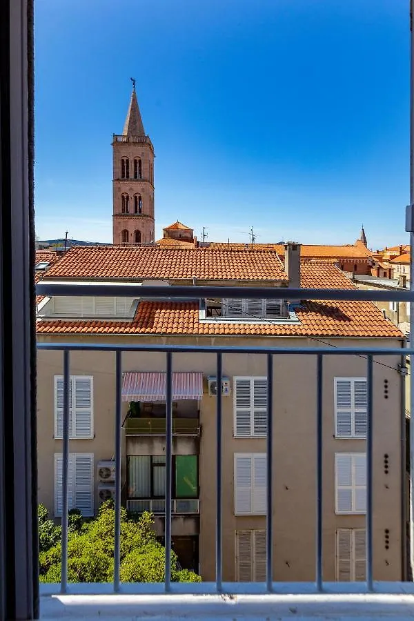 Bobo Central 2Br Apartment Zadar