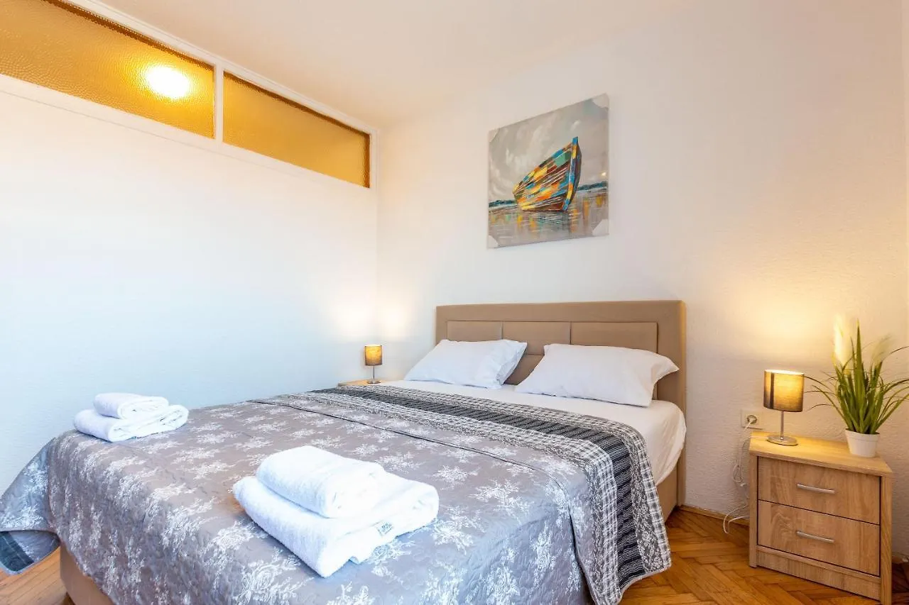 Bobo Central 2Br Apartment Zadar 0*,