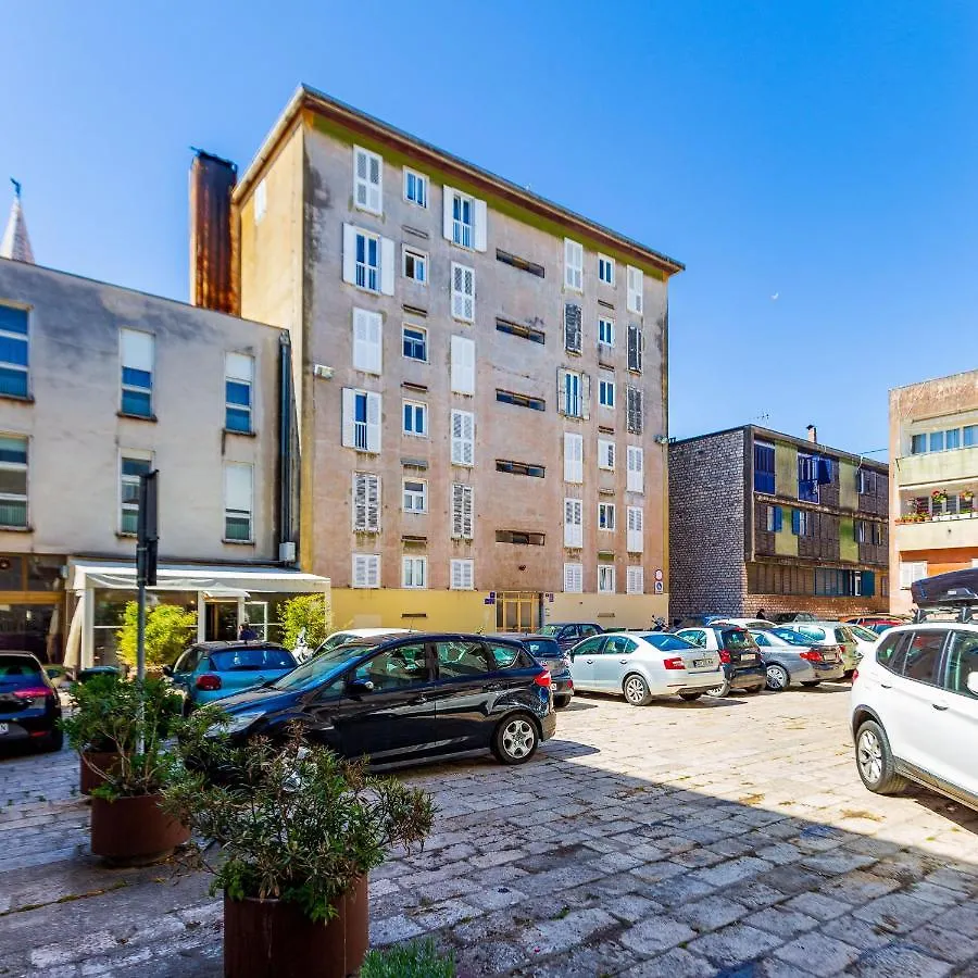 Bobo Central 2Br Apartment Zadar 0*,  Croatia
